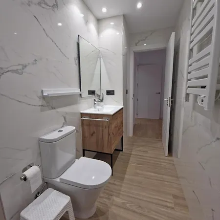 Apartament Picasso By Gaiarooms *
