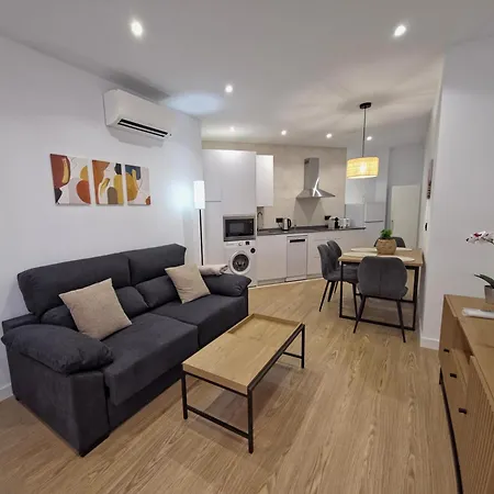 Picasso By Gaiarooms Саламанка