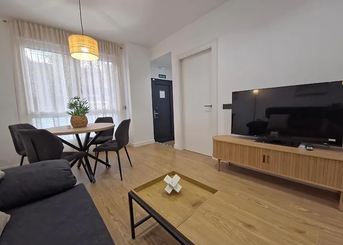 Picasso By Gaiarooms Саламанка